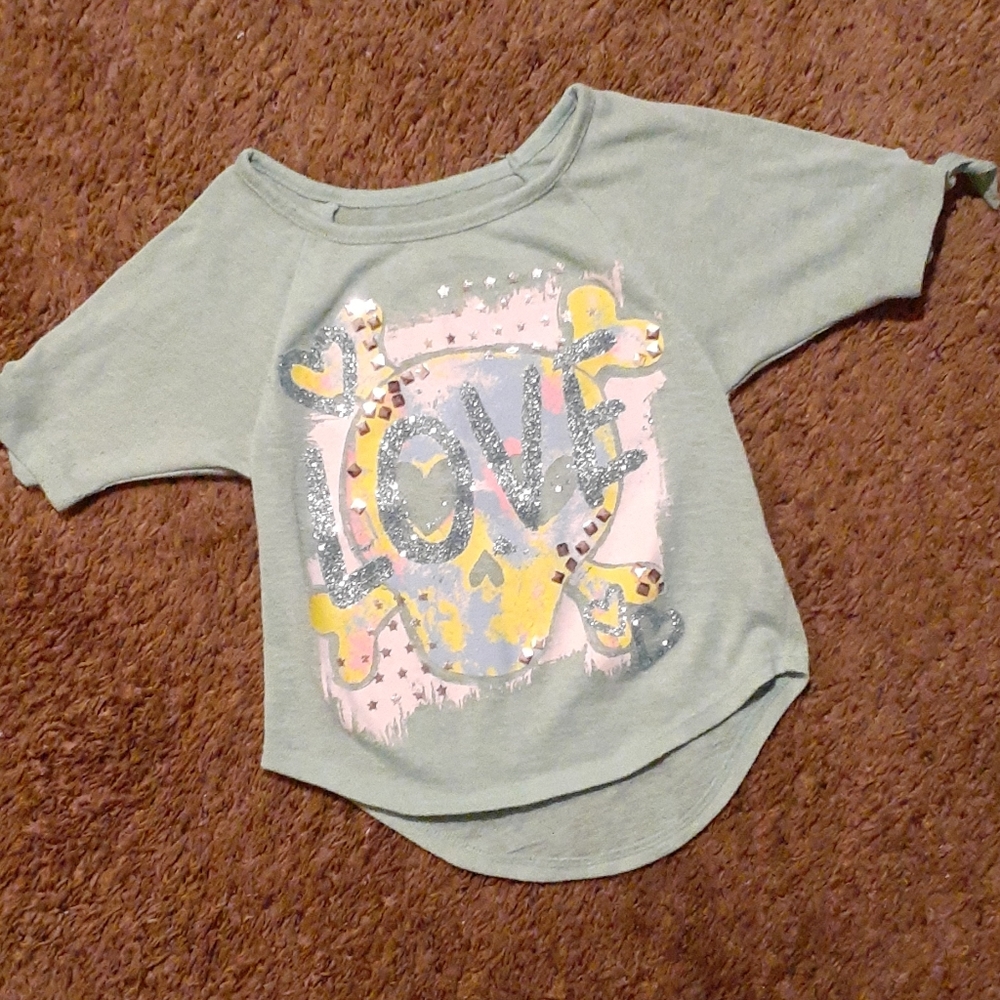 Girls Justice shirt, size 6